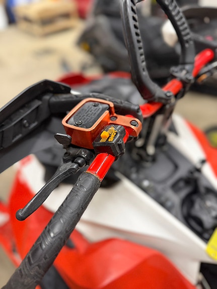 Ski-doo Summit 850 E-Tec 6 of 22