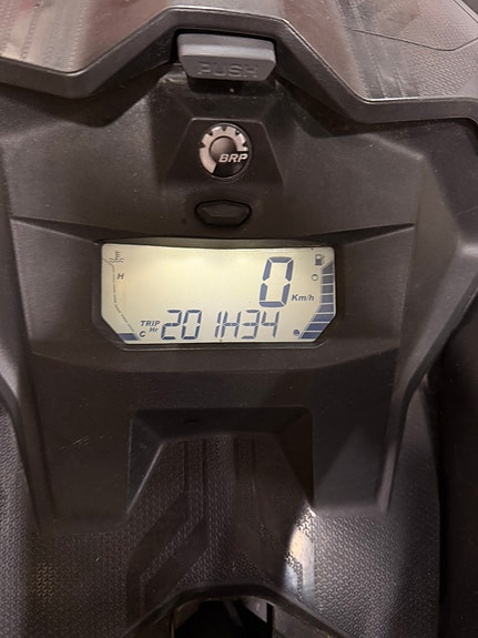Ski-doo Summit 850 E-Tec 16 of 22