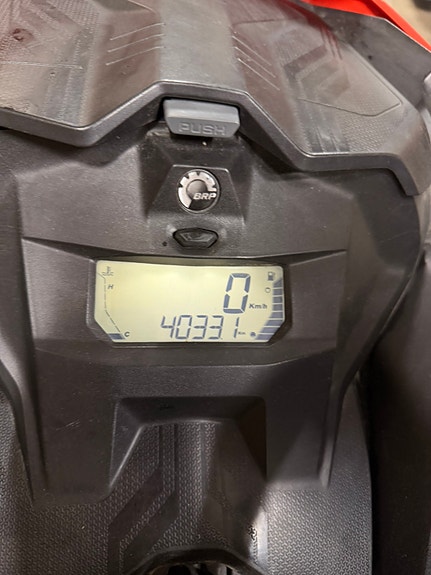 Ski-doo Summit 850 E-Tec 15 of 22