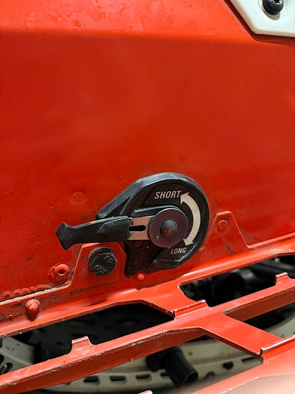 Ski-doo Summit 850 E-Tec 12 of 22