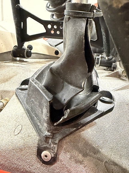 Ski-doo Summit 850 E-Tec 19 of 22