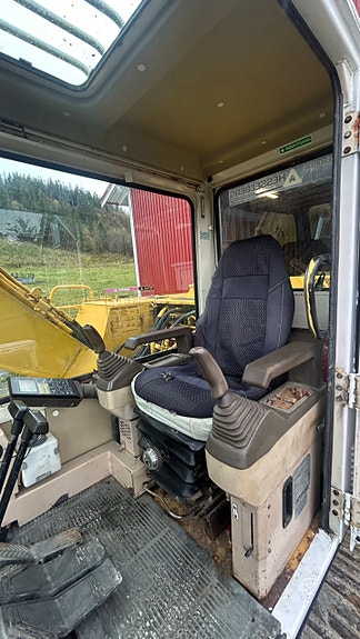 Komatsu PC 120-5 13 of 30