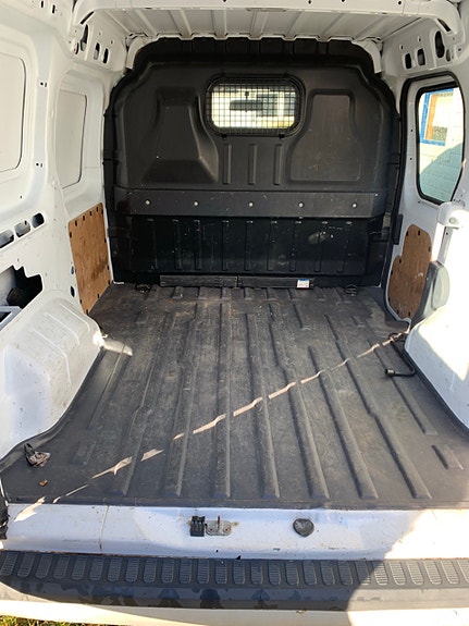 Ford Transit Connect 9 of 9