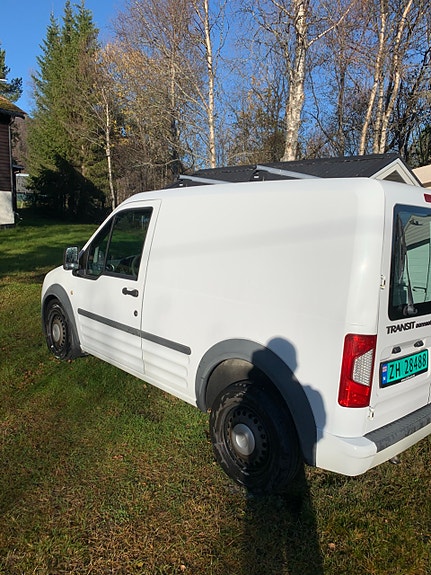 Ford Transit Connect 6 of 9