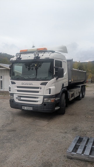 Scania P420 LB6x2 2 of 23