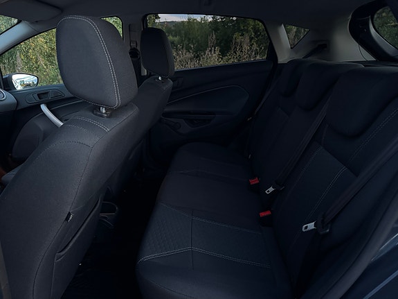 Ford Fiesta 16 of 24