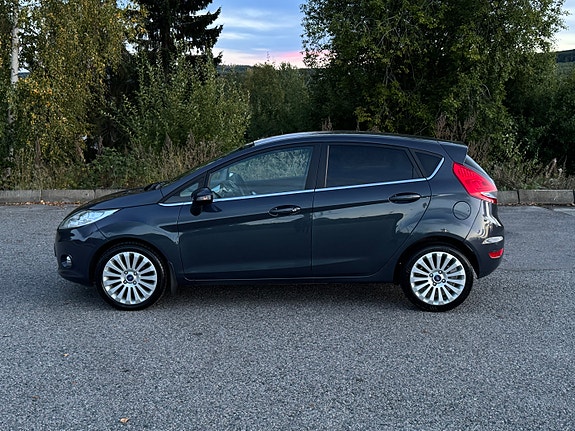 Ford Fiesta 9 of 24