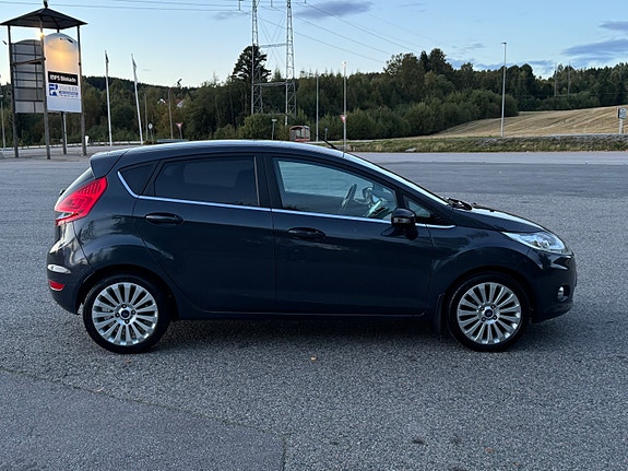 Ford Fiesta 4 of 24