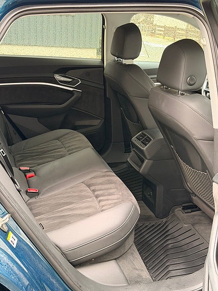 Audi e-tron 19 of 30