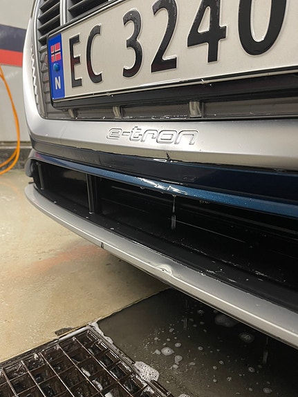 Audi e-tron 12 of 30