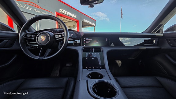 Porsche Taycan 4 19 of 30