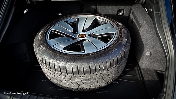 Porsche Taycan 4 11 of 30