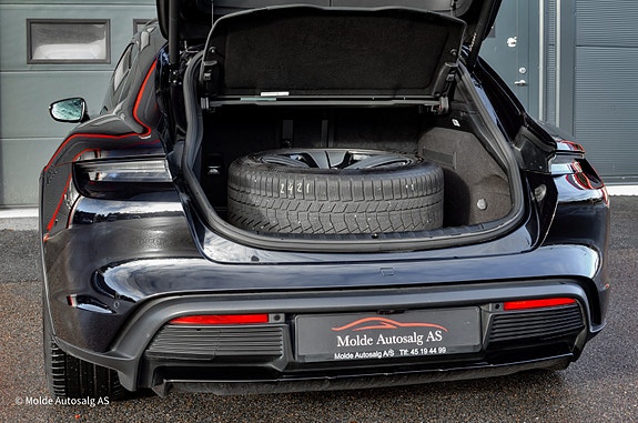 Porsche Taycan 4 9 of 30