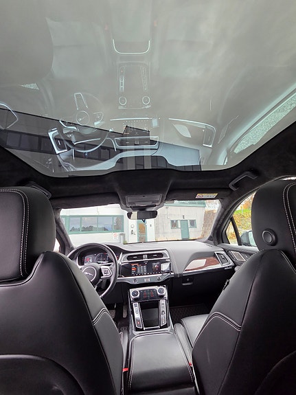 Jaguar I-PACE 13 of 30