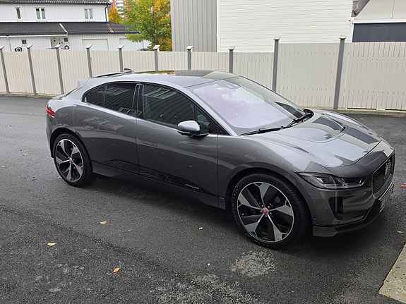 Jaguar I-PACE 2 of 30