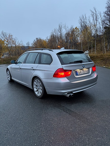 BMW 325i 6 of 30