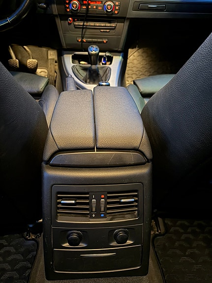 BMW 325i 29 of 30