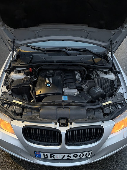BMW 325i 27 of 30