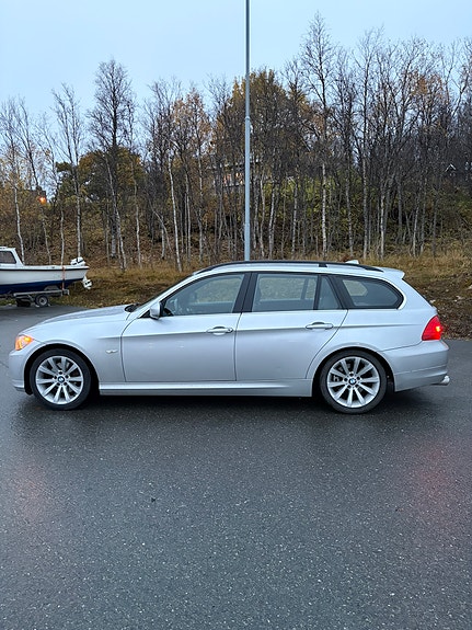 BMW 325i 7 of 30
