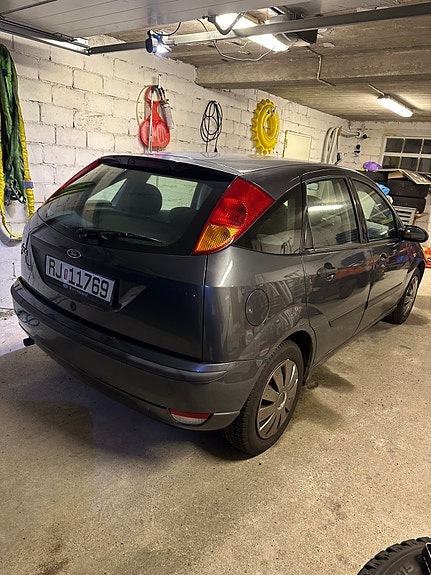 Ford Focus 3 of 28