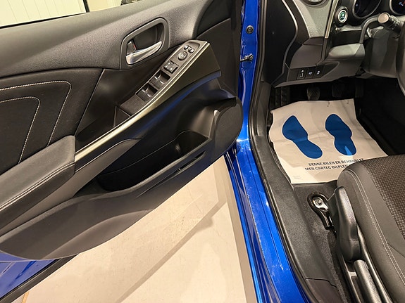 Honda Civic 14 of 29