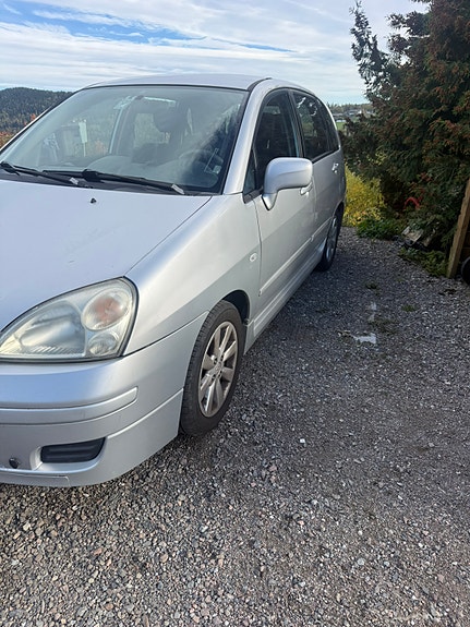 Suzuki Liana 13 of 13