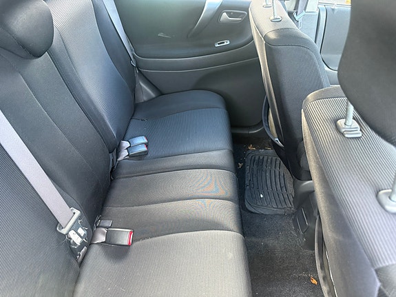 Suzuki Liana 9 of 13