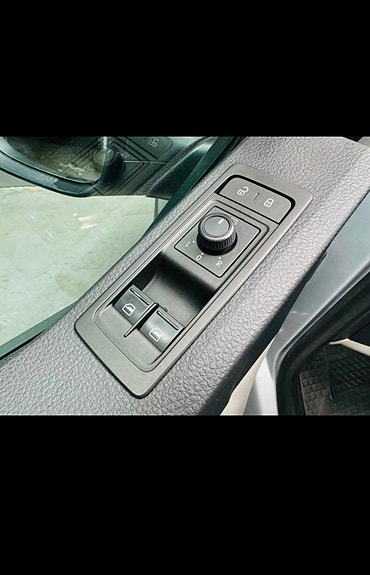 Volkswagen Transporter 6 of 11