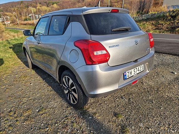 Suzuki Swift 3 of 4