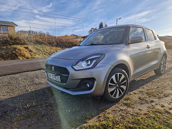 Suzuki Swift 2 of 4