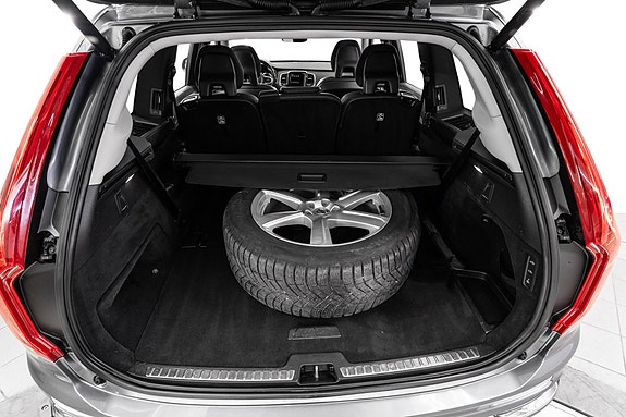Volvo XC90 28 of 29