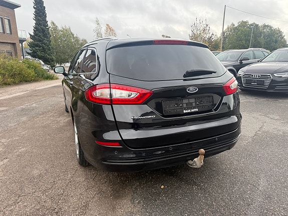 Ford Mondeo 10 of 30