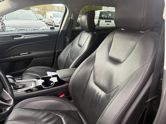 Ford Mondeo 18 of 30