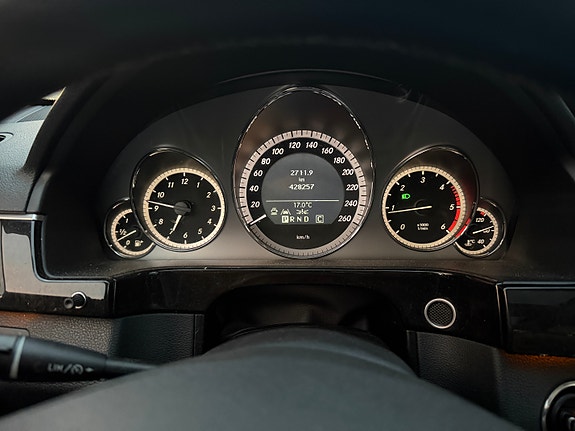 Mercedes-Benz E250 d 19 of 22