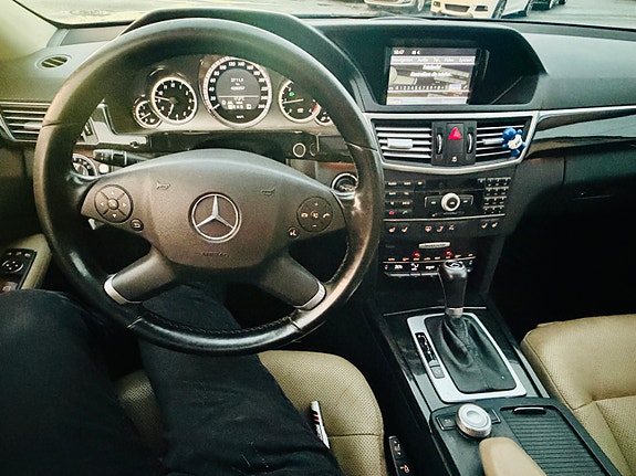 Mercedes-Benz E250 d 17 of 22