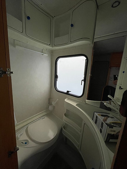 Adria Adora 502 UK 13 of 17