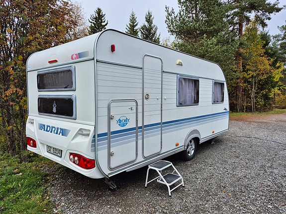 Adria Adora 502 UK 4 of 17