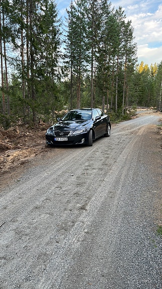 Lexus IS250 8 of 10