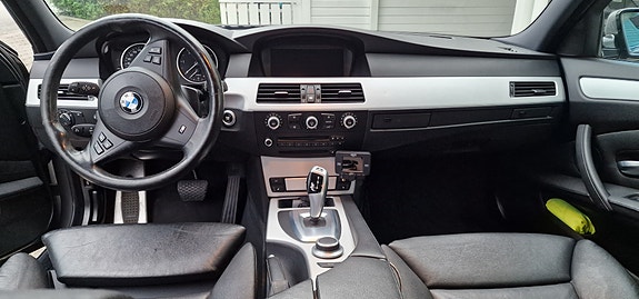 BMW 525d 4 of 15