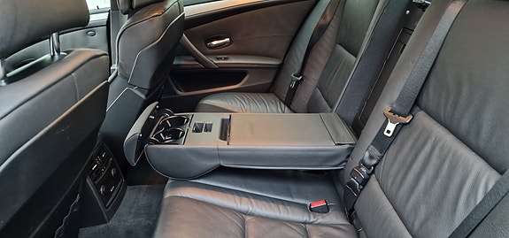 BMW 525d 9 of 15