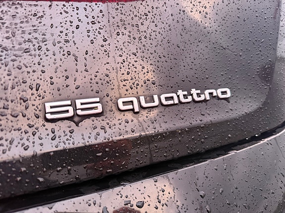 Audi e-tron 9 of 22