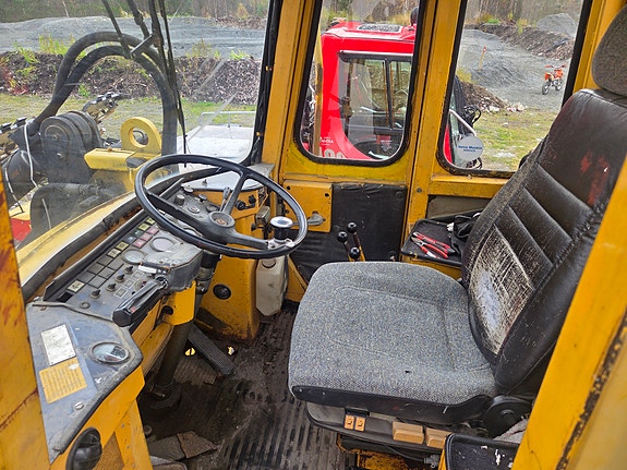 Volvo BM 4400 12 of 14