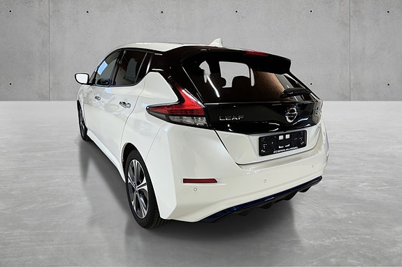 Nissan Leaf 6 of 30