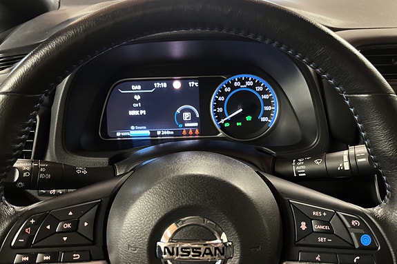 Nissan Leaf 24 of 30