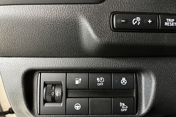 Nissan Leaf 25 of 30