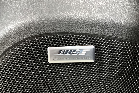 Nissan Leaf 28 of 30