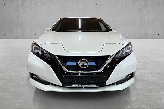 Nissan Leaf 5 of 30