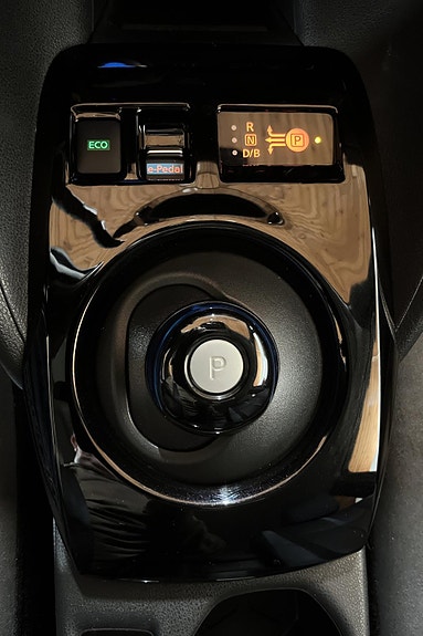 Nissan Leaf 14 of 30