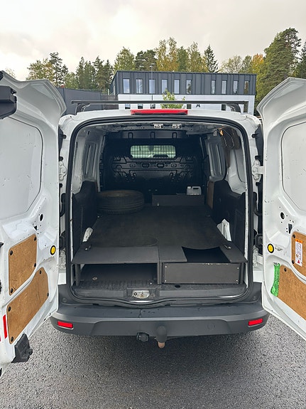 Ford Transit Connect 14 of 15