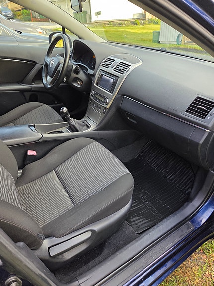 Toyota Avensis 11 of 20